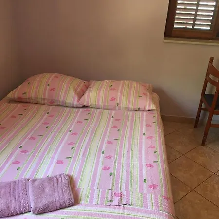 Apartment Kerum Sveta Nedelja (Hvar)