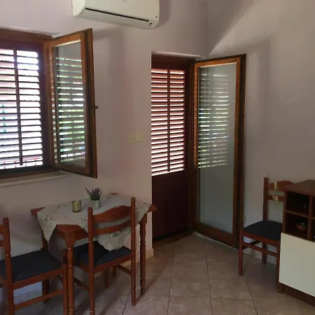 Apartment Kerum *